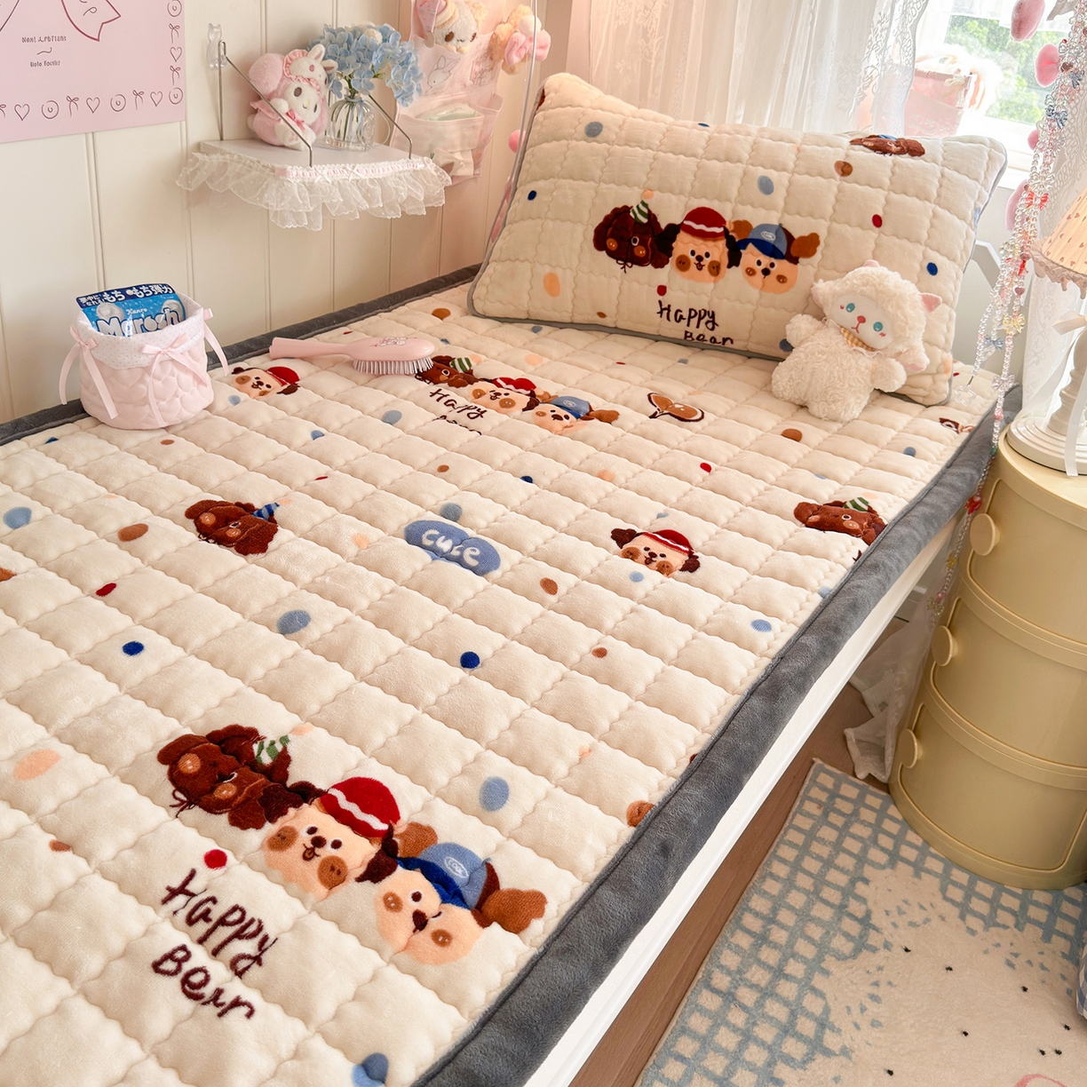 91家纺网 家纺一手货源 找家纺 韩巢家纺 冬季高低床2025款牛奶绒水晶边床垫床护垫学生床褥子宿舍寝室床褥铺底 水晶边-汪汪狗