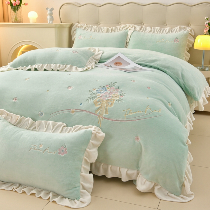 91家纺网 家纺一手货源 找家纺 梦之星 2025新款毛刺韩式花边牛奶绒四件套 花束-淡绿