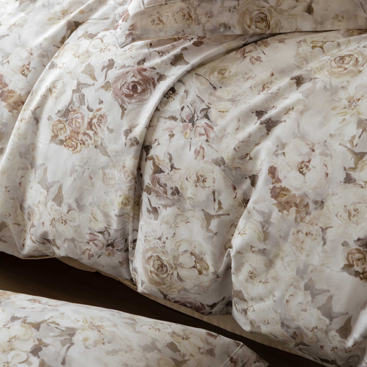 91家纺网 家纺一手货源 找家纺 三味舒屋 2025新款50s全棉纯棉磨毛印花四件套-秋日绮梦 塞纳花影浅金