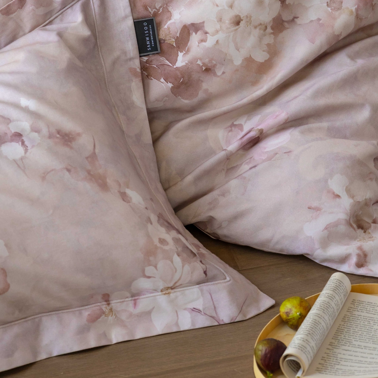 91家纺网 家纺一手货源 找家纺 三味舒屋 2025新款50s全棉纯棉磨毛印花四件套-秋日绮梦 楼兰梦境粉