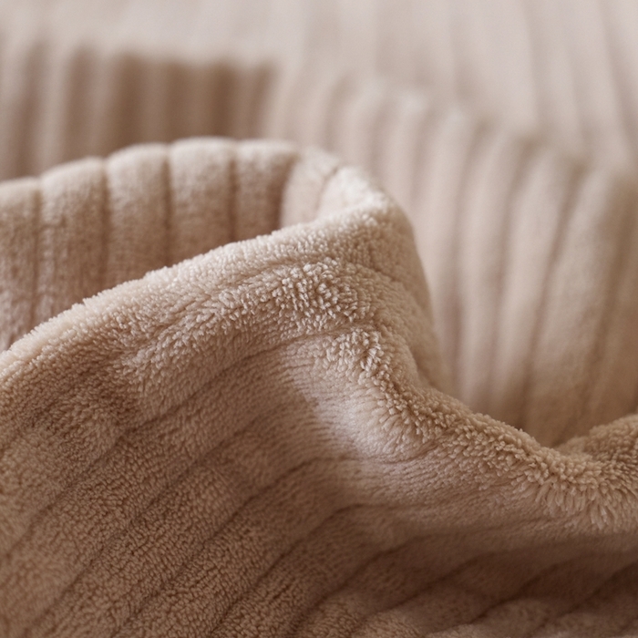 91家纺网 家纺一手货源 找家纺 安莱生活 2025年秋冬新品200克牛奶绒花边床盖单品床盖床盖单件 卡其