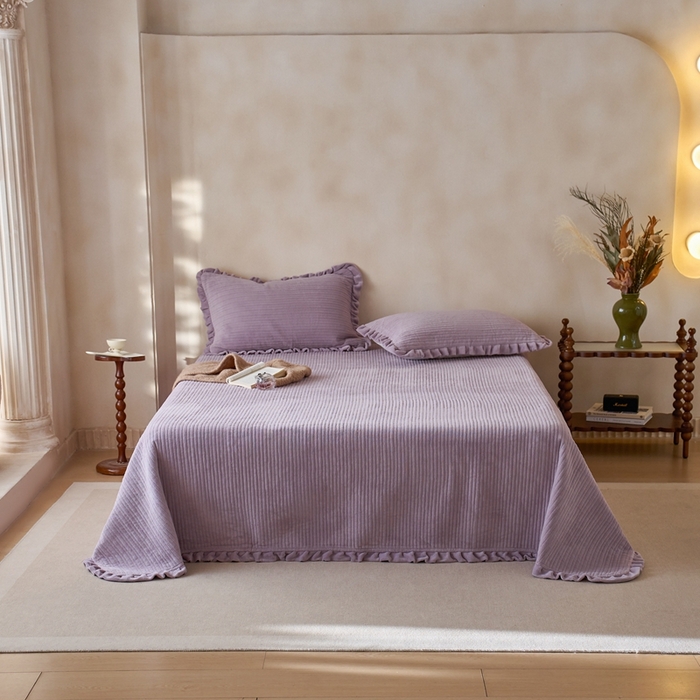 安莱生活 2025年秋冬新品200克牛奶绒花边床盖单品床盖床盖单件 烟紫