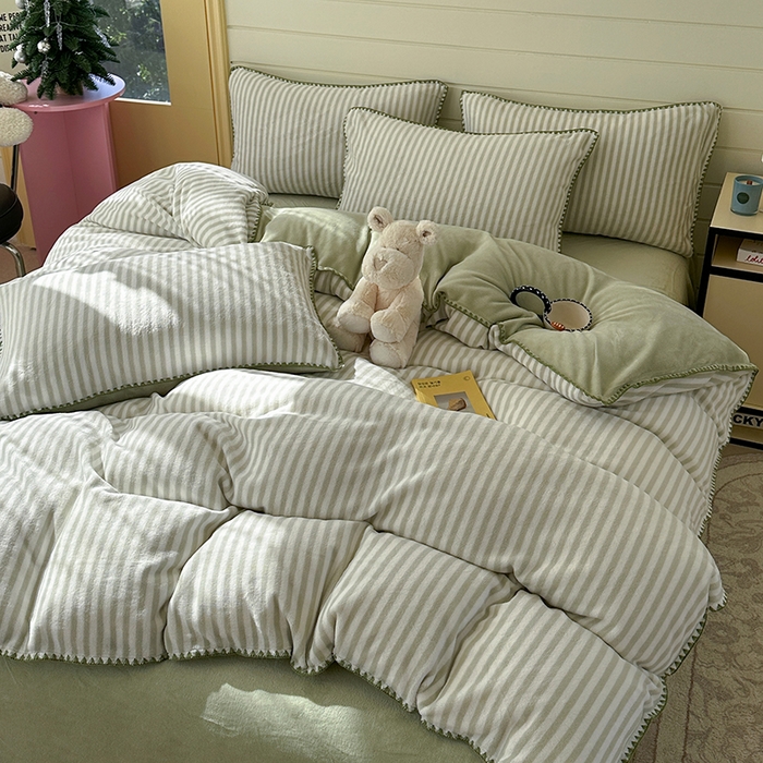 91家纺网 家纺一手货源 找家纺 （总）三朵家纺 2025新款无印风三角针牛奶绒四件套