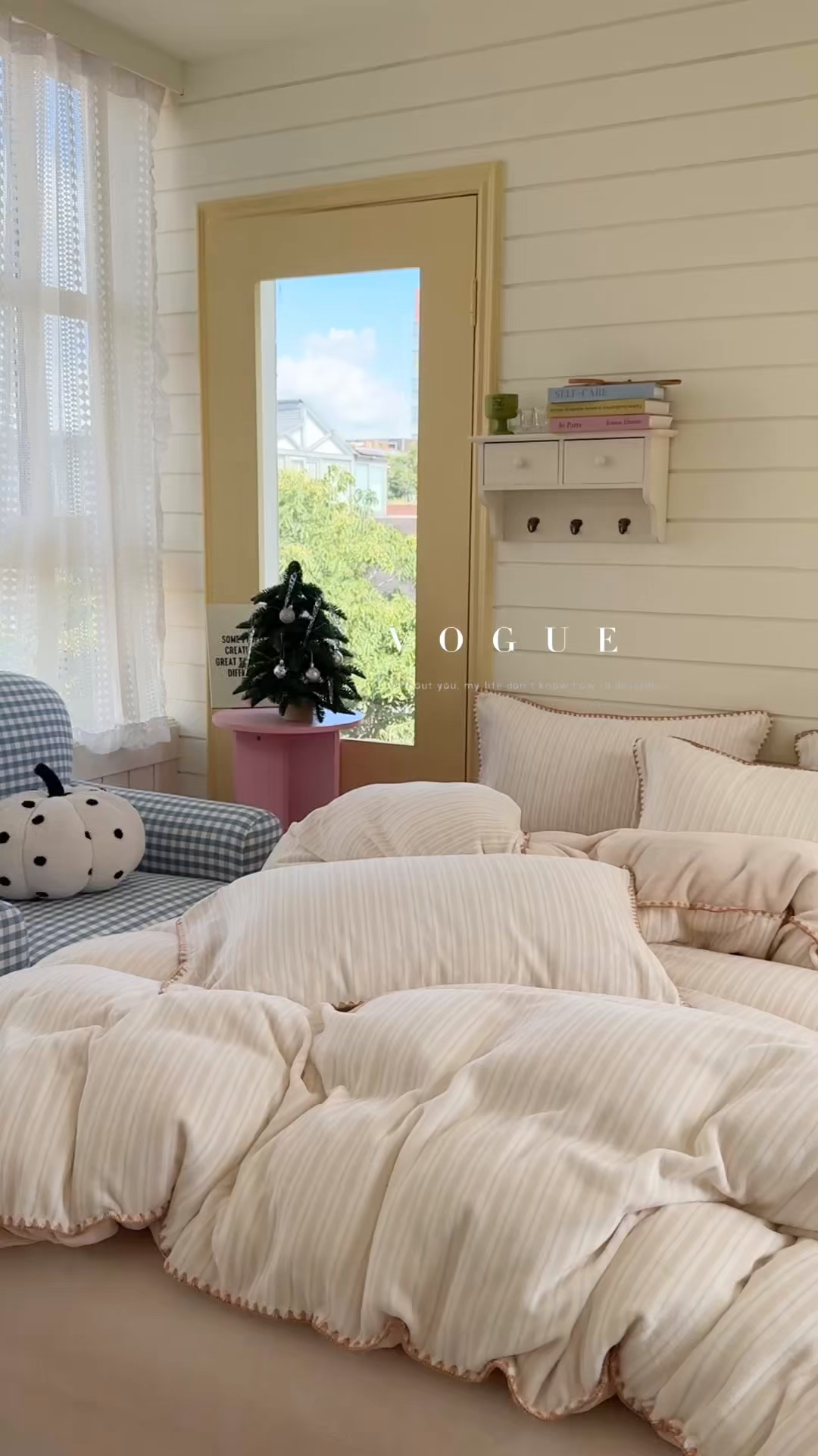 91家纺网 家纺一手货源 找家纺 三朵家纺 2025新款无印风三角针牛奶绒四件套 浅卡其小条