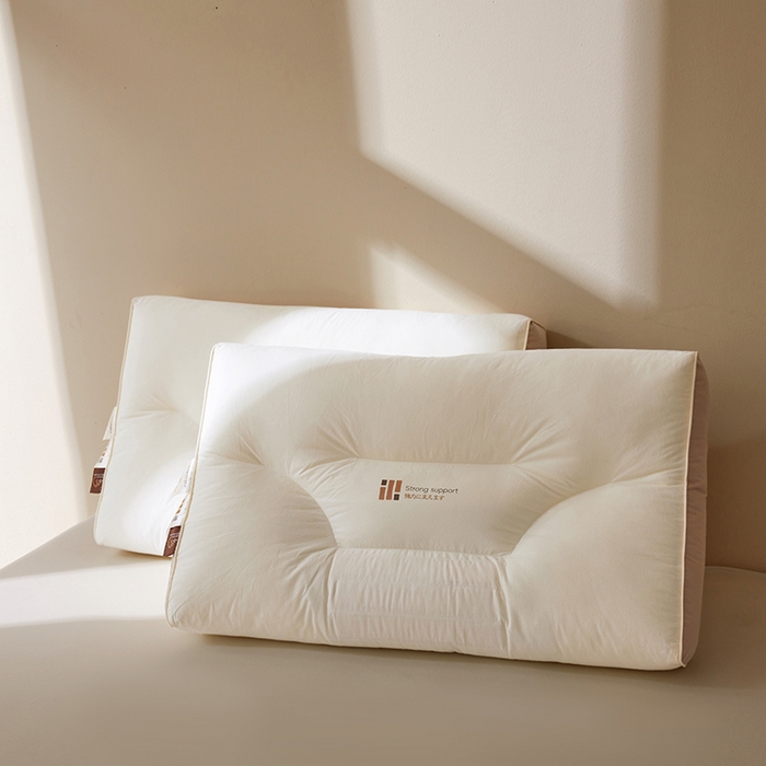 91家纺网 家纺一手货源 找家纺 （总）锦鲤枕芯 A类纯棉天然竹片护颈黑科技 分区护颈枕