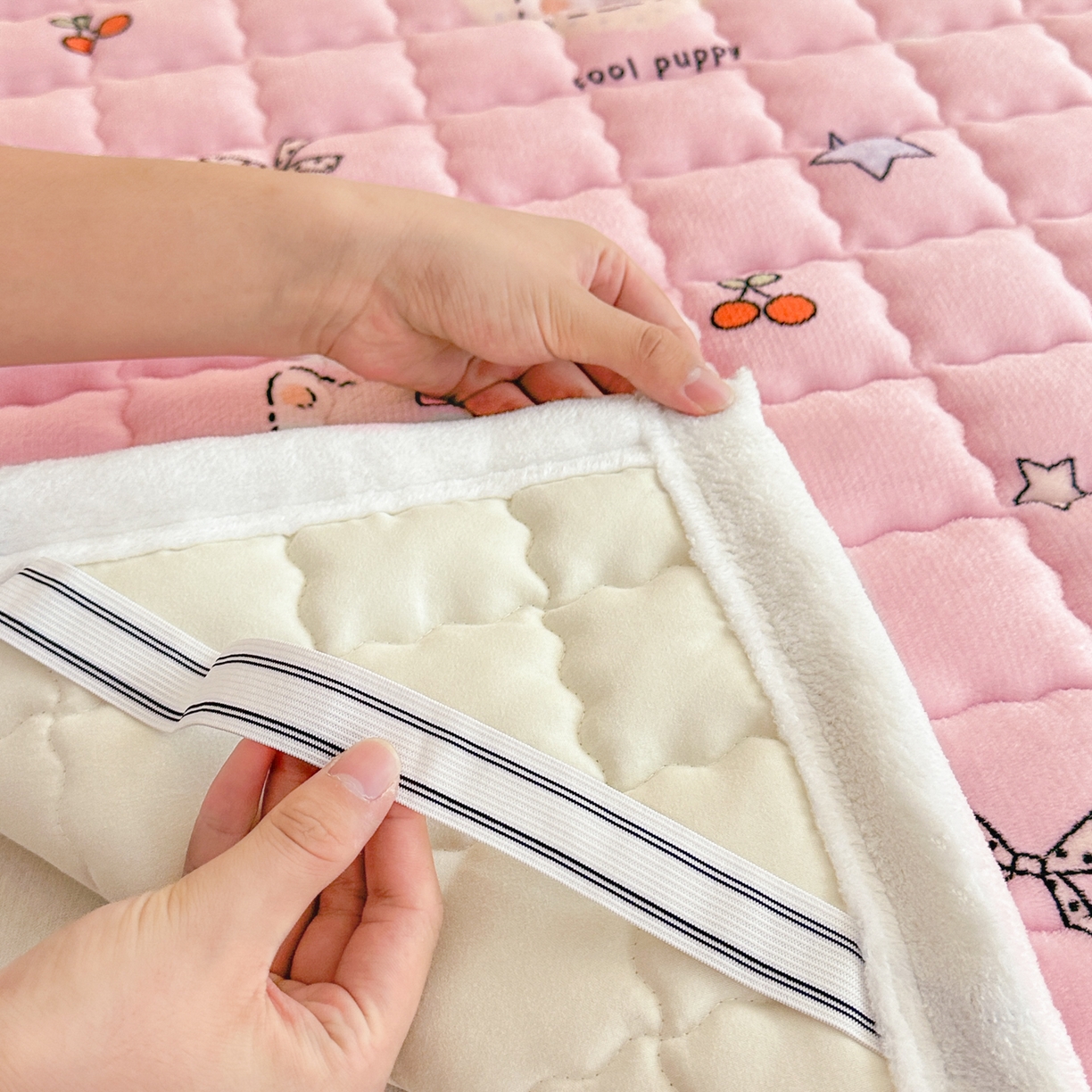 91家纺网 家纺一手货源 找家纺 川悦生活 2025新款A类印花牛奶绒床垫加厚绒保暖床床褥-大床图 床垫茶派小狗