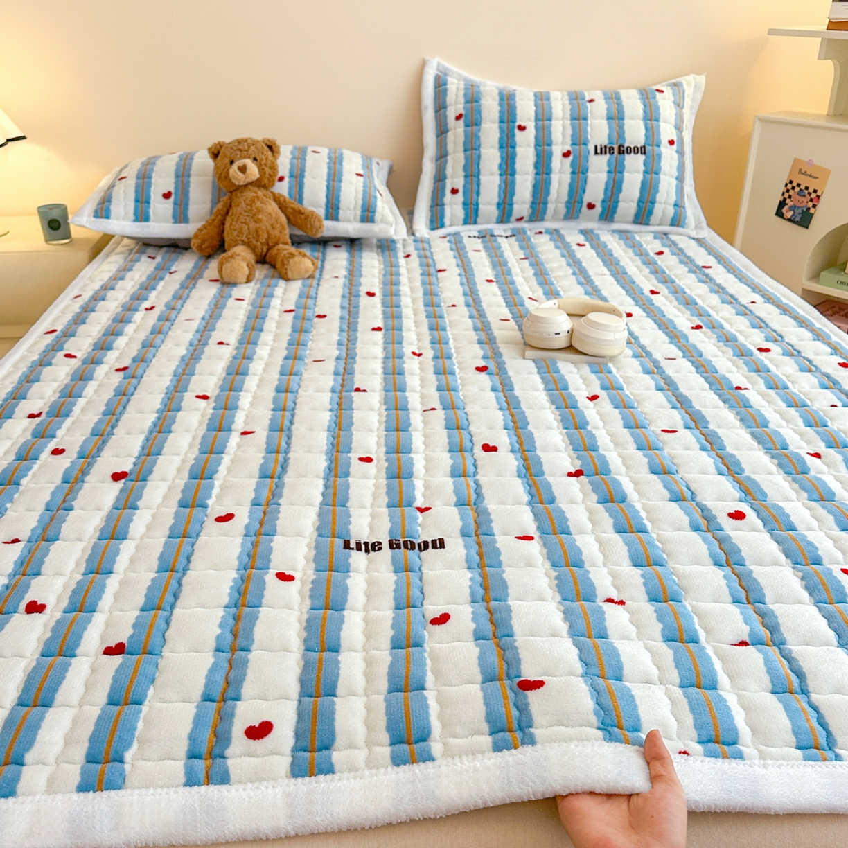 川悦生活 2025新款A类印花牛奶绒床垫加厚绒保暖床床褥-大床图 床垫格心小屋