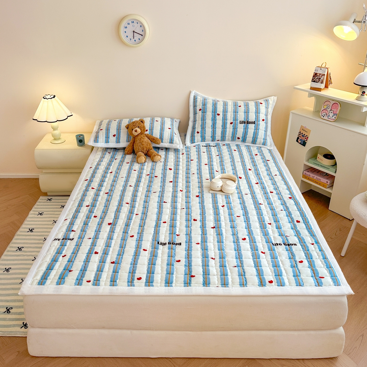 91家纺网 家纺一手货源 找家纺 川悦生活 2025新款A类印花牛奶绒床垫加厚绒保暖床床褥-大床图 床垫格心小屋