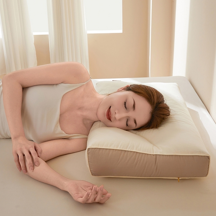 91家纺网 家纺一手货源 找家纺 （总）锦鲤枕芯 A类纯棉天然竹片护颈黑科技 分区护颈枕