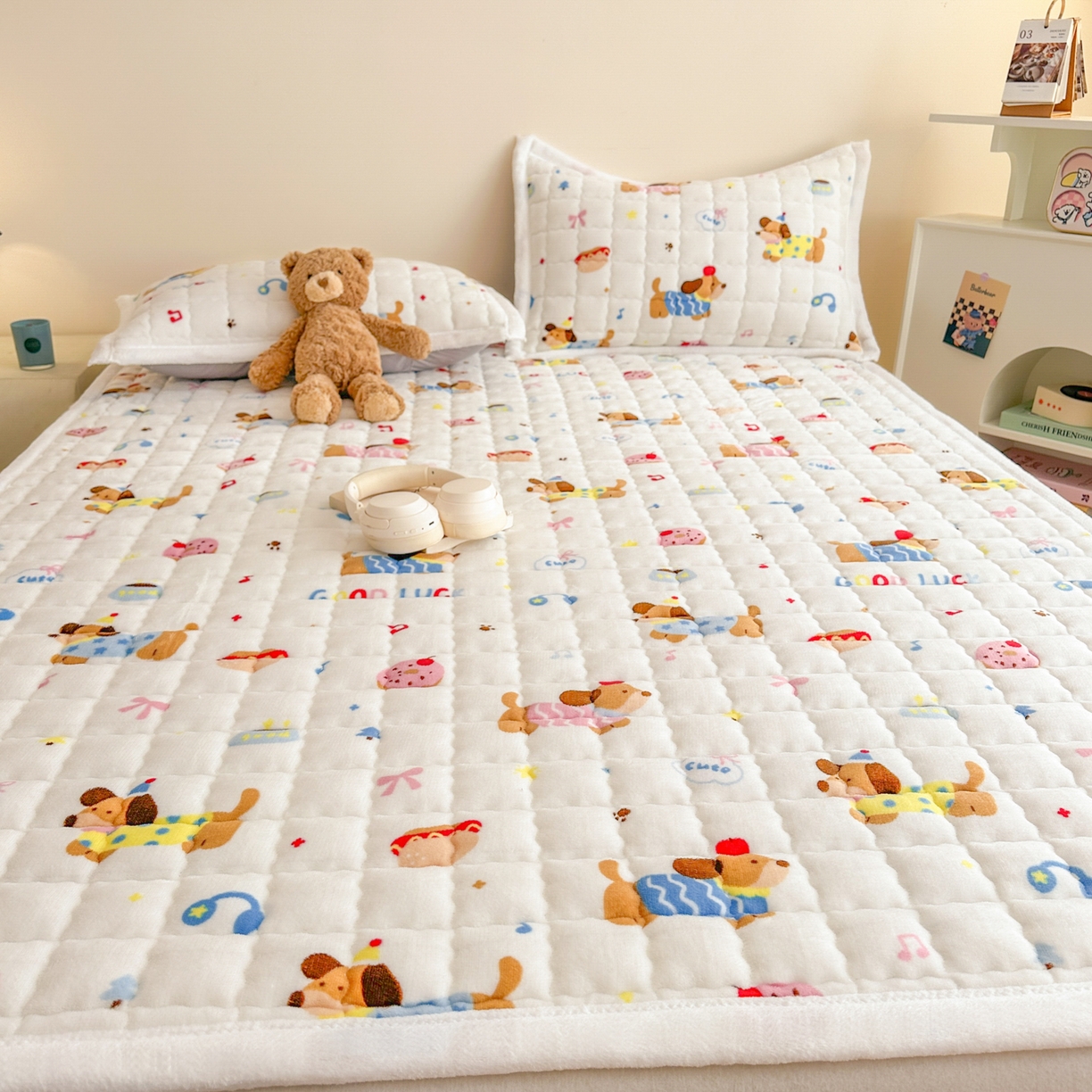 91家纺网 家纺一手货源 找家纺 川悦生活 2025新款A类印花牛奶绒床垫加厚绒保暖床床褥-大床图 床垫快乐腊肠