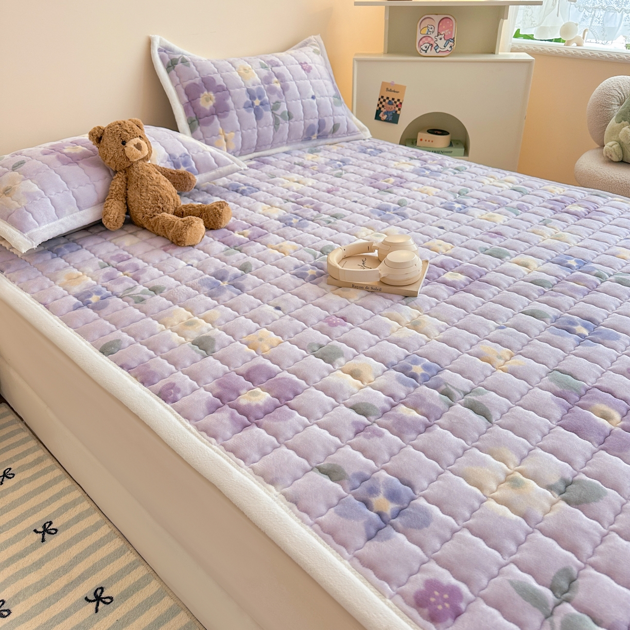 91家纺网 家纺一手货源 找家纺 川悦生活 2025新款A类印花牛奶绒床垫加厚绒保暖床床褥-大床图 床垫莉莉柒缇