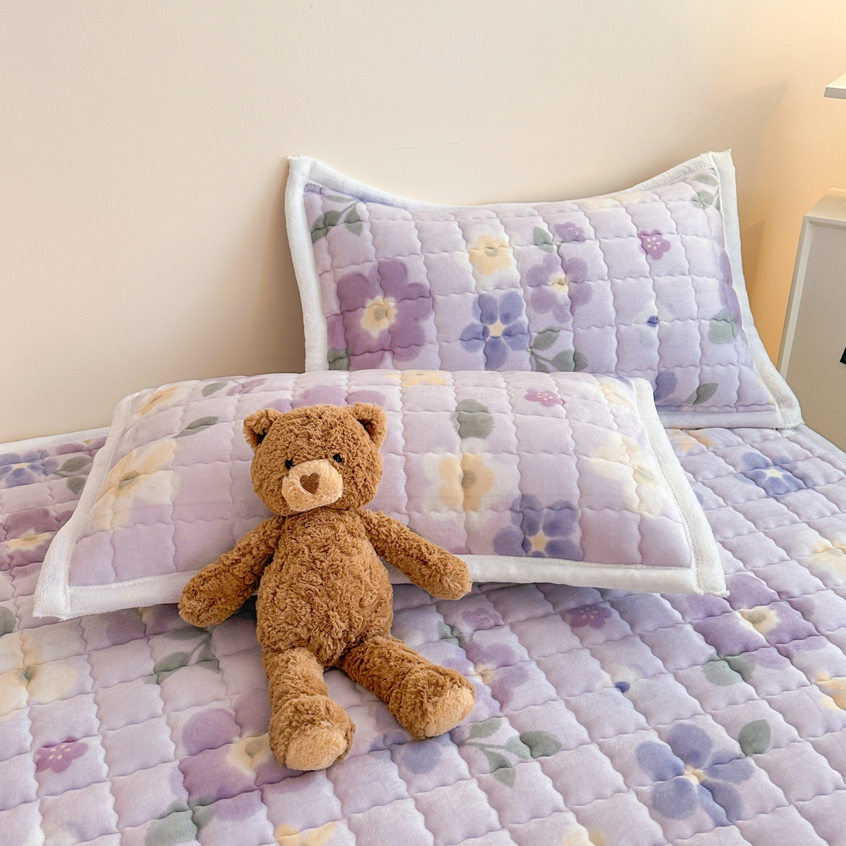 91家纺网 家纺一手货源 找家纺 川悦生活 2025新款A类印花牛奶绒床垫加厚绒保暖床床褥-大床图 床垫莉莉柒缇