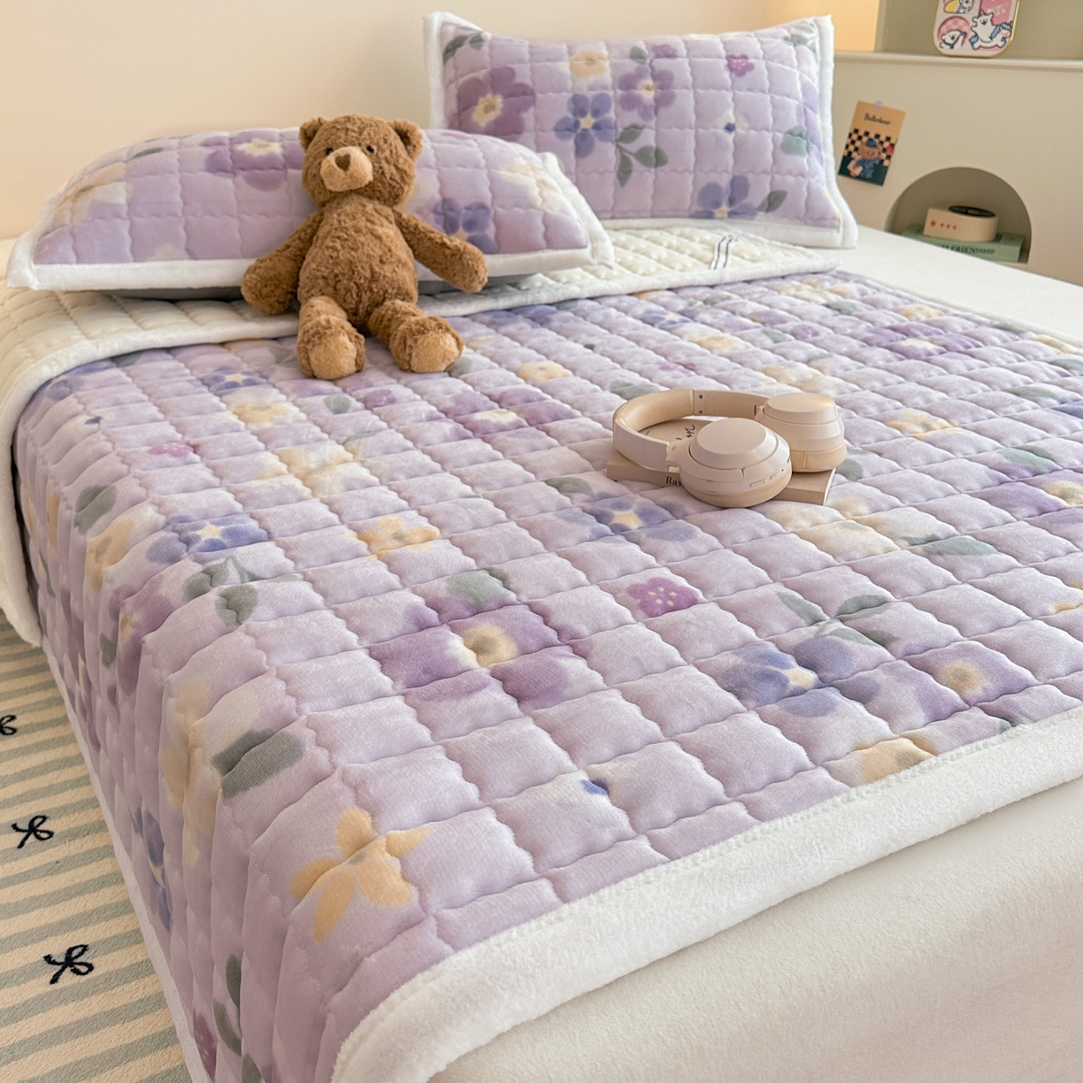 91家纺网 家纺一手货源 找家纺 川悦生活 2025新款A类印花牛奶绒床垫加厚绒保暖床床褥-大床图 床垫莉莉柒缇