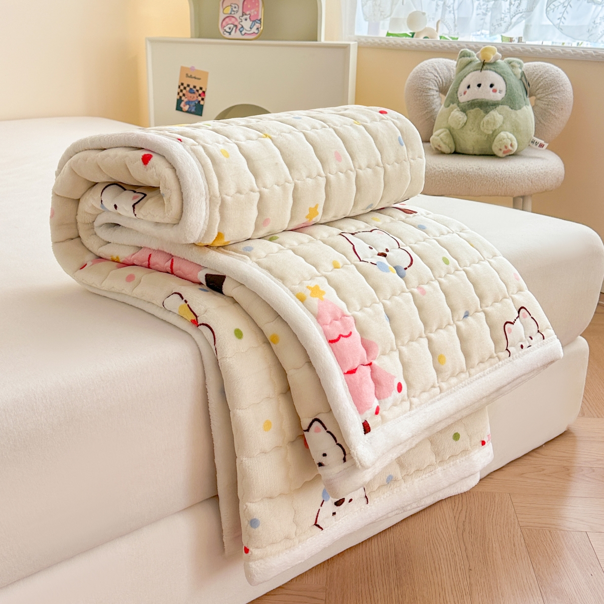 91家纺网 家纺一手货源 找家纺 川悦生活 2025新款A类印花牛奶绒床垫加厚绒保暖床床褥-大床图 床垫奶粉西高地