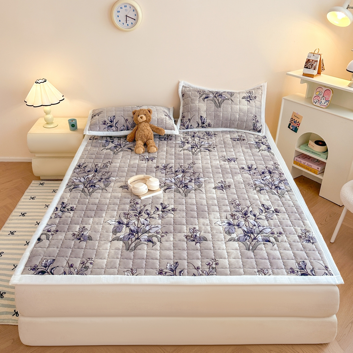 91家纺网 家纺一手货源 找家纺 川悦生活 2025新款A类印花牛奶绒床垫加厚绒保暖床床褥-大床图 床垫浅予花禾