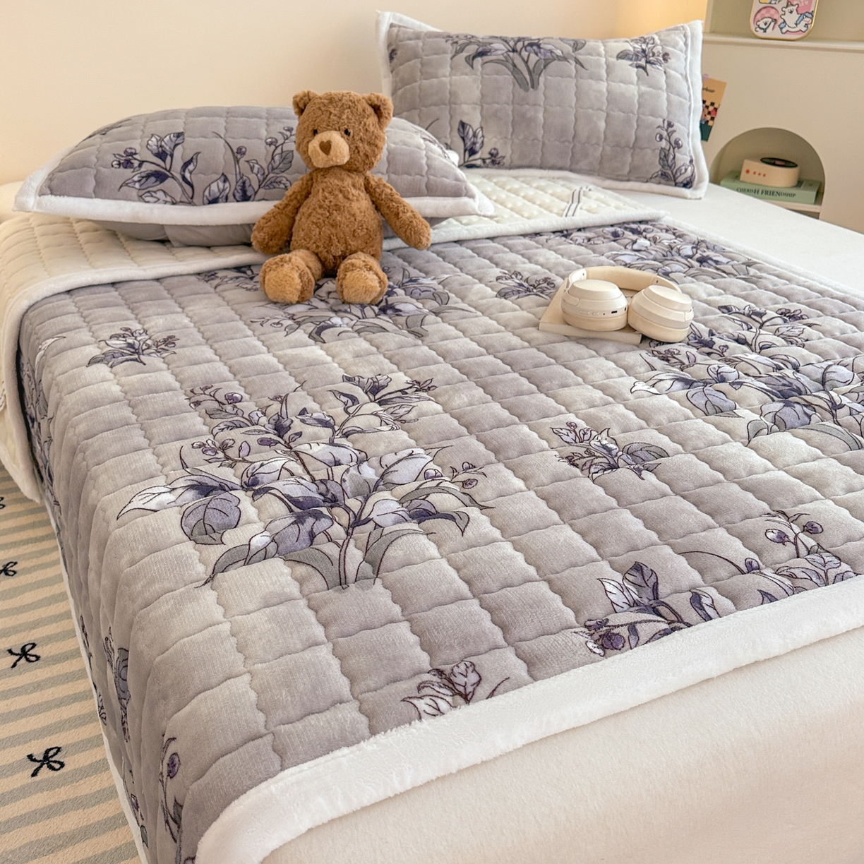 91家纺网 家纺一手货源 找家纺 川悦生活 2025新款A类印花牛奶绒床垫加厚绒保暖床床褥-大床图 床垫浅予花禾