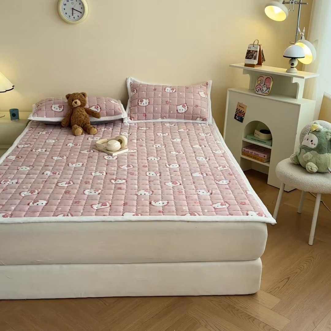 91家纺网 家纺一手货源 找家纺 川悦生活 2025新款A类印花牛奶绒床垫加厚绒保暖床床褥-大床图 床垫少女喵喵