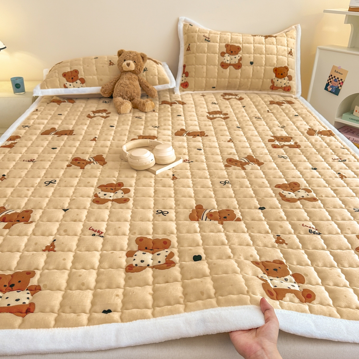 川悦生活 2025新款A类印花牛奶绒床垫加厚绒保暖床床褥-大床图 床垫酥酥小熊