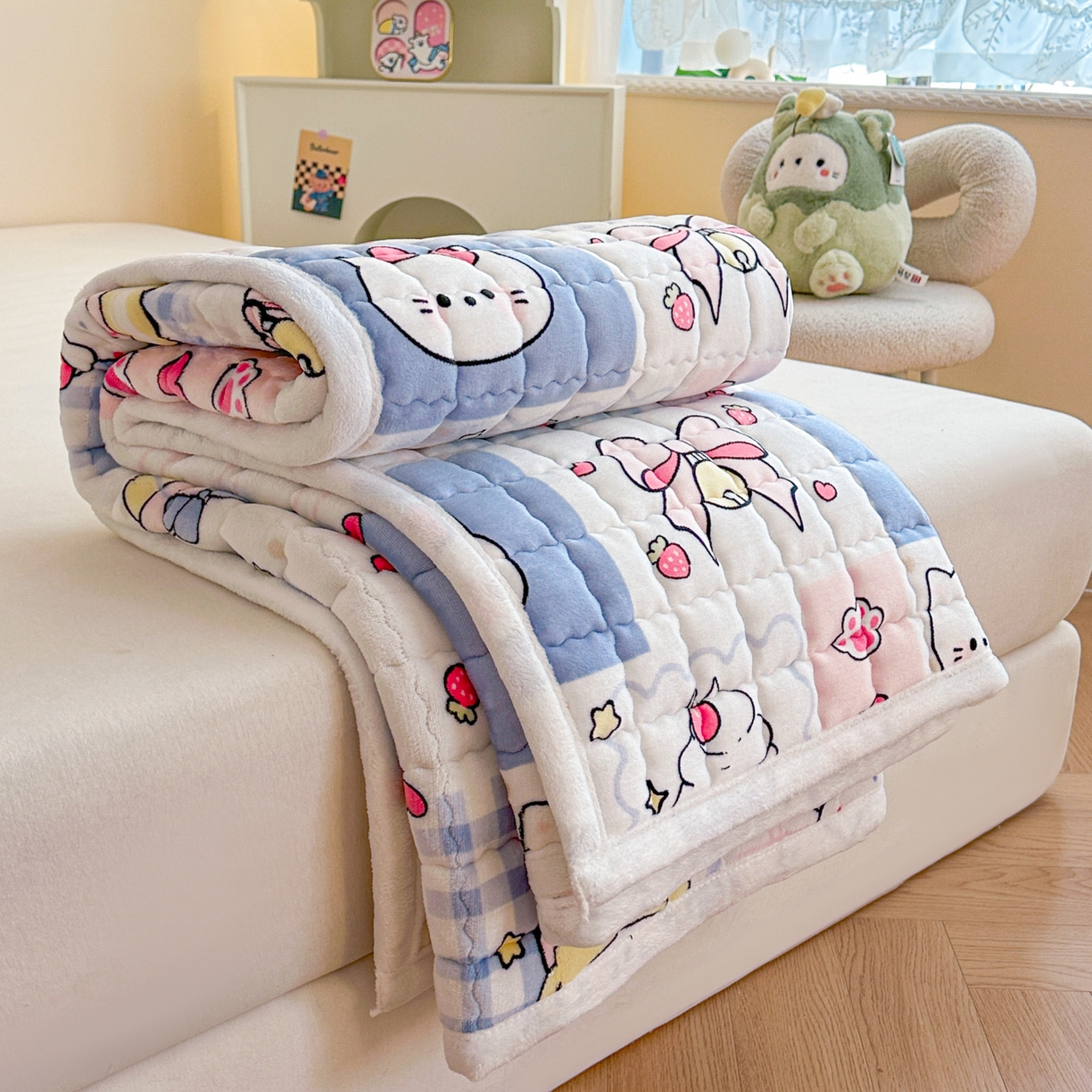 91家纺网 家纺一手货源 找家纺 川悦生活 2025新款A类印花牛奶绒床垫加厚绒保暖床床褥-大床图 床垫甜茶小猫