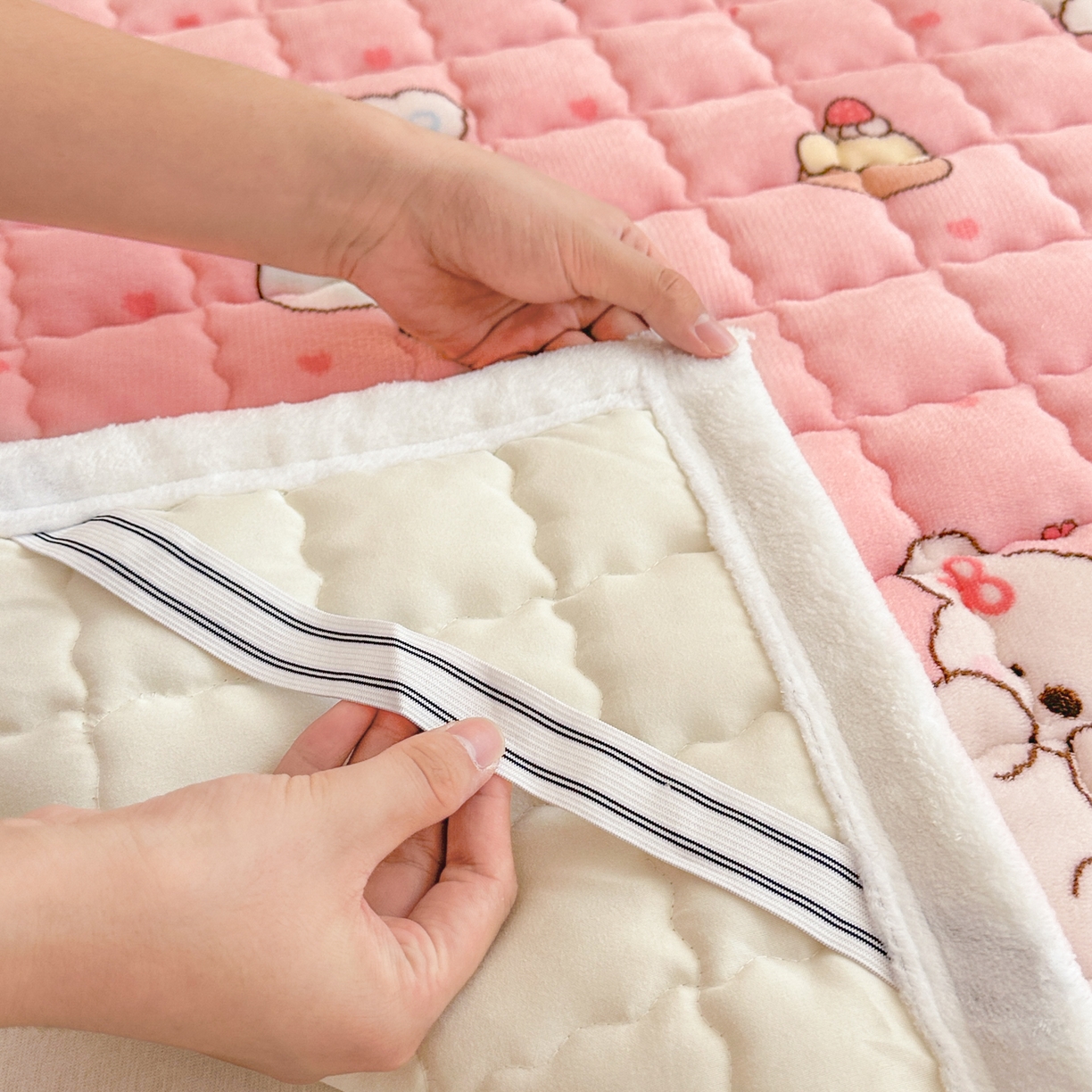 91家纺网 家纺一手货源 找家纺 川悦生活 2025新款A类印花牛奶绒床垫加厚绒保暖床床褥-大床图 床垫甜蜜小狗