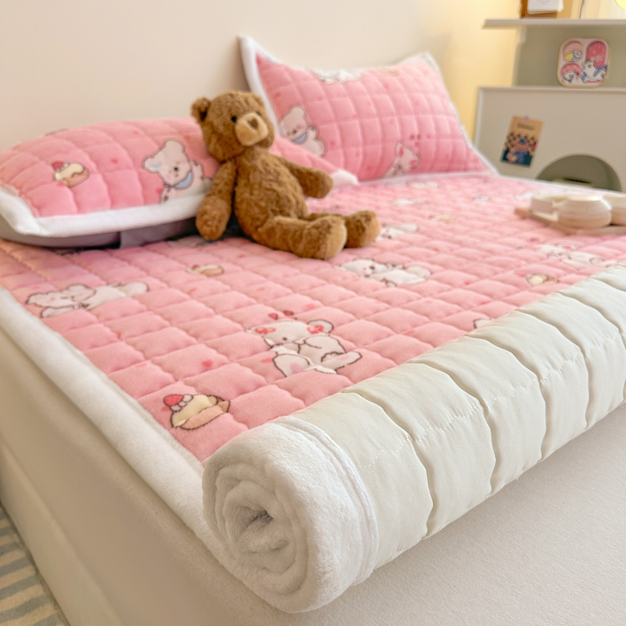 91家纺网 家纺一手货源 找家纺 川悦生活 2025新款A类印花牛奶绒床垫加厚绒保暖床床褥-大床图 床垫甜蜜小狗