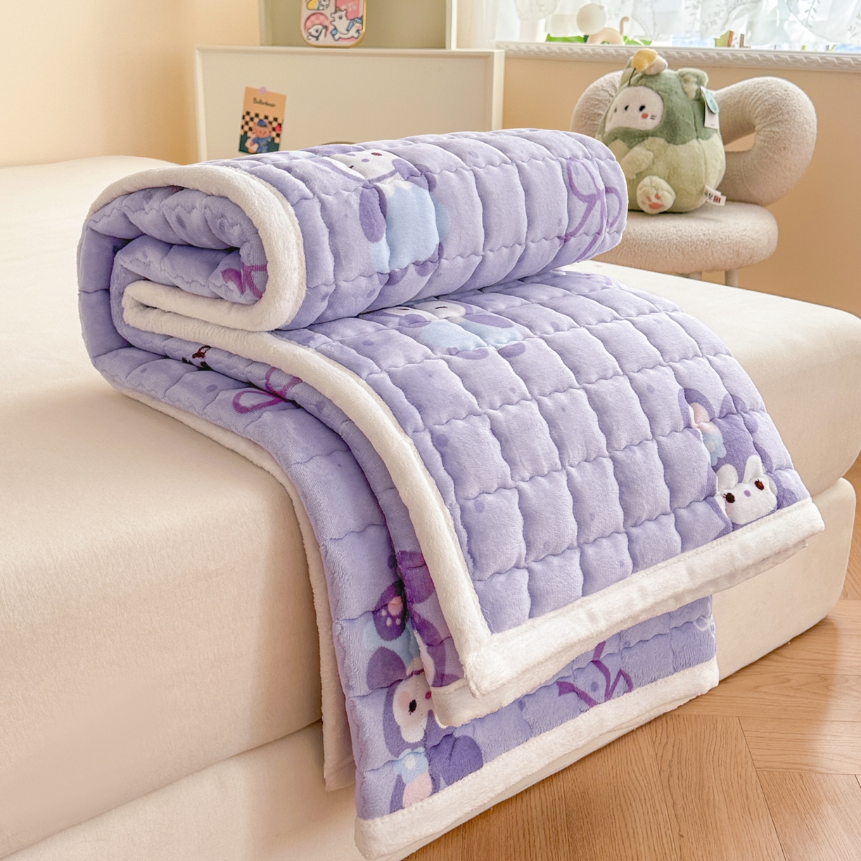 91家纺网 家纺一手货源 找家纺 川悦生活 2025新款A类印花牛奶绒床垫加厚绒保暖床床褥-大床图 床垫香芋奶茶