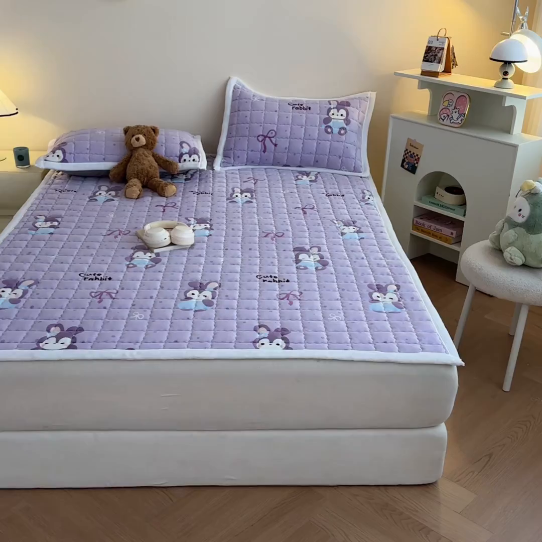 91家纺网 家纺一手货源 找家纺 川悦生活 2025新款A类印花牛奶绒床垫加厚绒保暖床床褥-大床图 床垫香芋奶茶