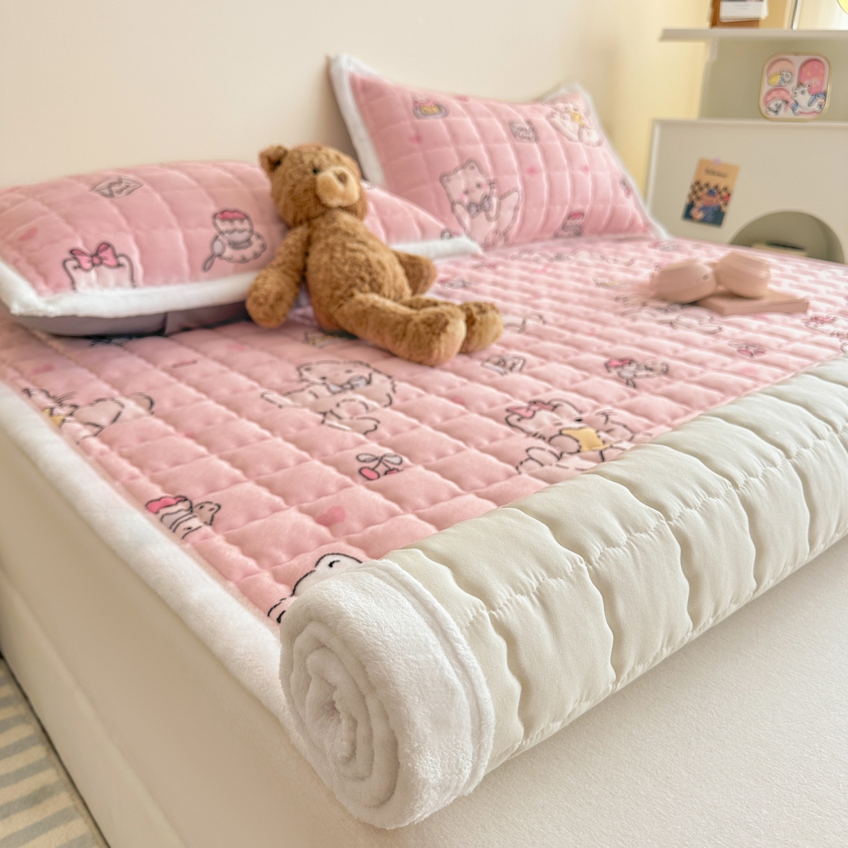 91家纺网 家纺一手货源 找家纺 川悦生活 2025新款A类印花牛奶绒床垫加厚绒保暖床床褥-大床图 床垫星心小猫