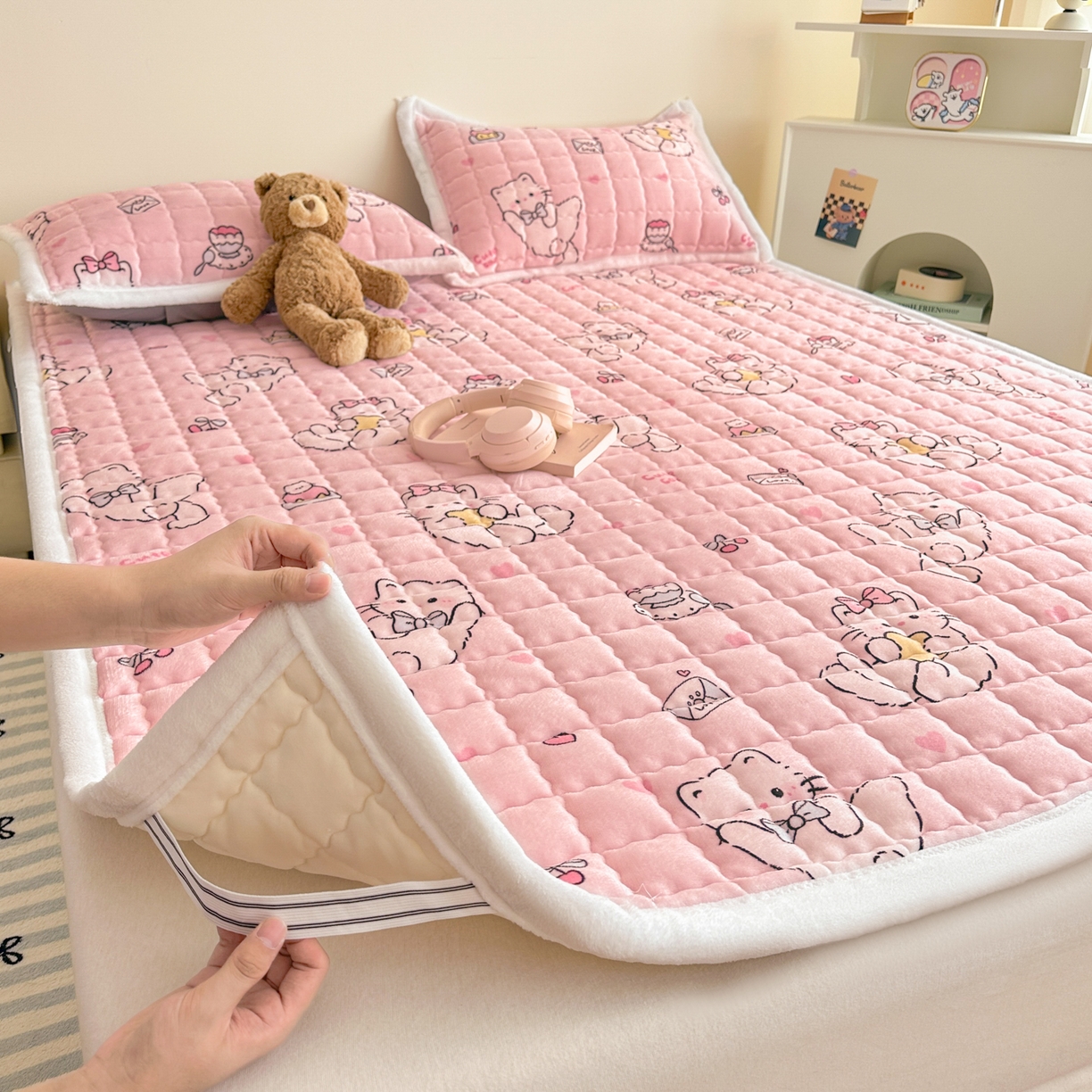 91家纺网 家纺一手货源 找家纺 川悦生活 2025新款A类印花牛奶绒床垫加厚绒保暖床床褥-大床图 床垫星心小猫