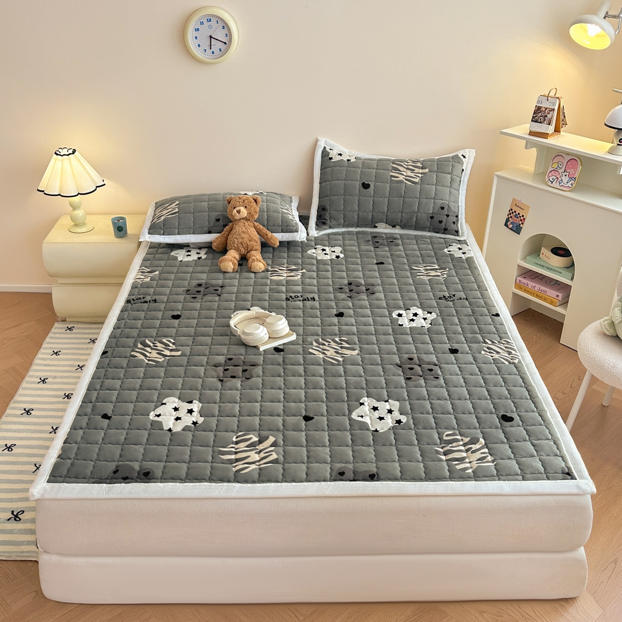 91家纺网 家纺一手货源 找家纺 川悦生活 2025新款A类印花牛奶绒床垫加厚绒保暖床床褥-大床图 床垫夜空好梦