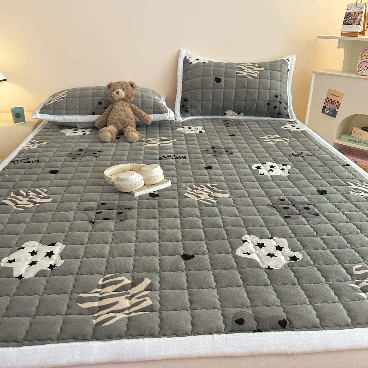 91家纺网 家纺一手货源 找家纺 川悦生活 2025新款A类印花牛奶绒床垫加厚绒保暖床床褥-大床图 床垫夜空好梦