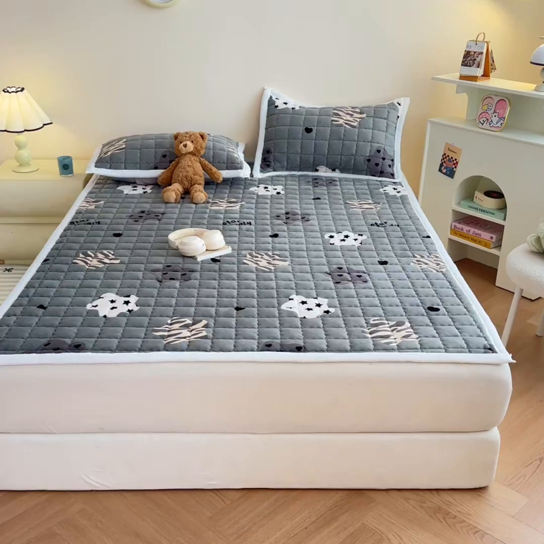 91家纺网 家纺一手货源 找家纺 川悦生活 2025新款A类印花牛奶绒床垫加厚绒保暖床床褥-大床图 床垫夜空好梦