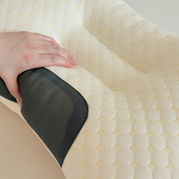 91家纺网 家纺一手货源 找家纺 （总）锦鲤枕芯 2025款针织棉SPA水立方护颈按摩枕