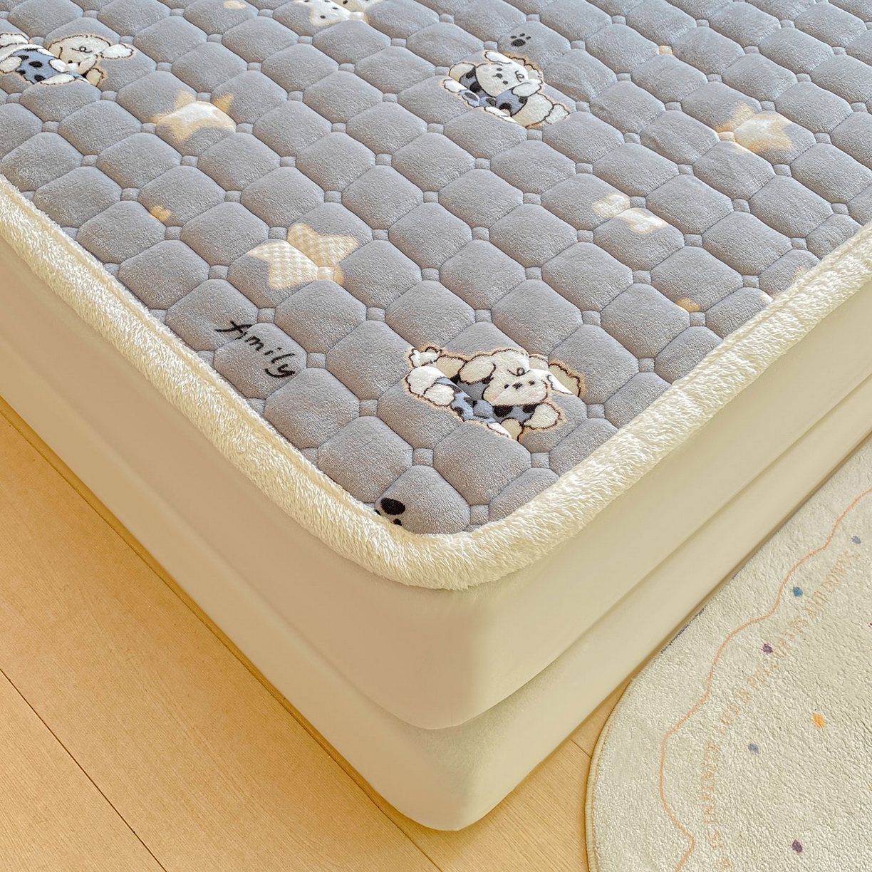 91家纺网 家纺一手货源 找家纺 （总）眠势力 2025新款牛奶绒床垫加绒床褥子秋冬保暖珊瑚绒夹棉床护垫