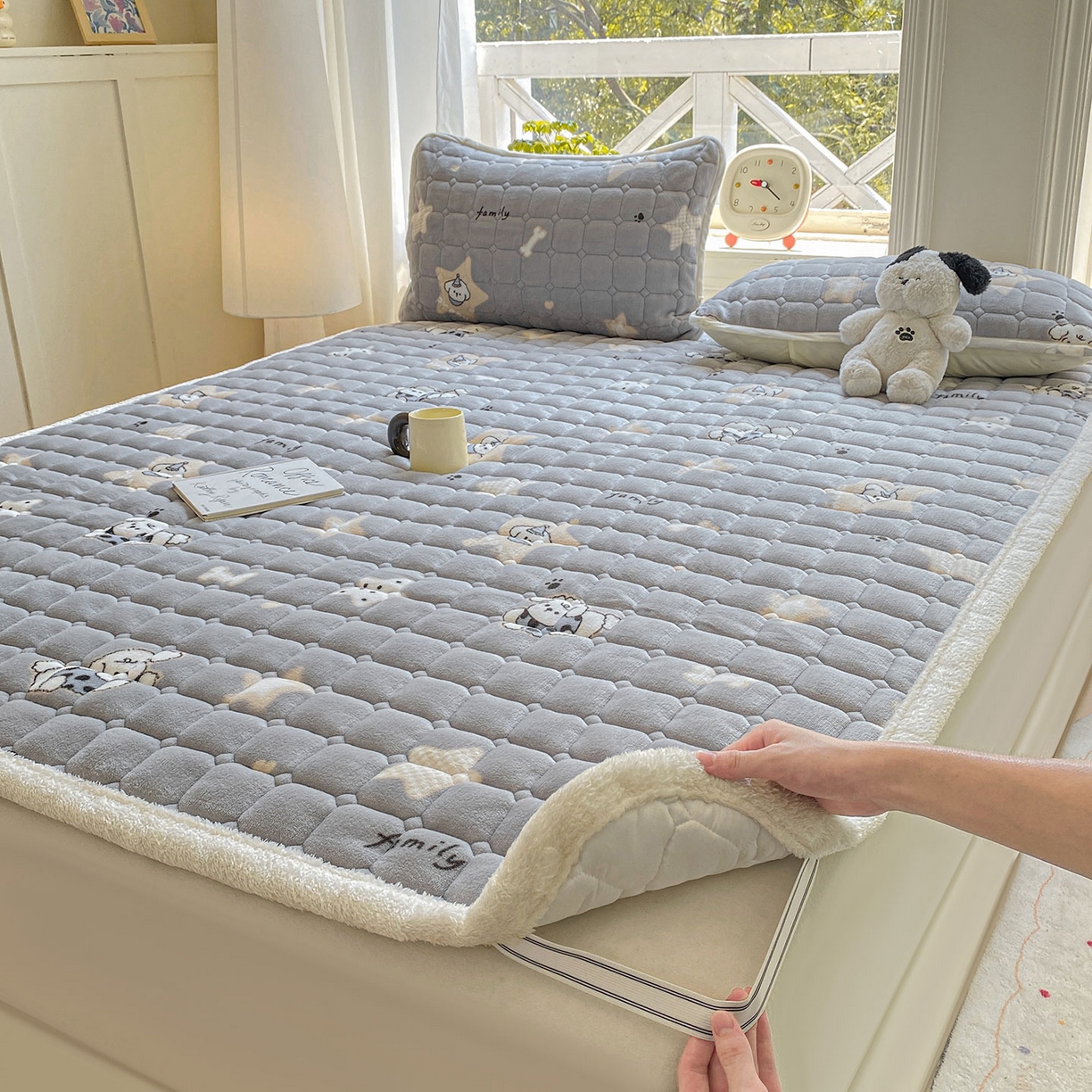 91家纺网 家纺一手货源 找家纺 （总）眠势力 2025新款牛奶绒床垫加绒床褥子秋冬保暖珊瑚绒夹棉床护垫