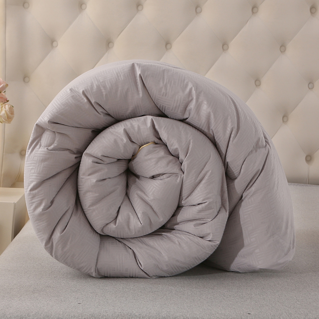 91家纺网 家纺一手货源 找家纺 首爱家纺 2025新款A类针织澳洲进口压花羊毛被被子被芯 压花-浅灰