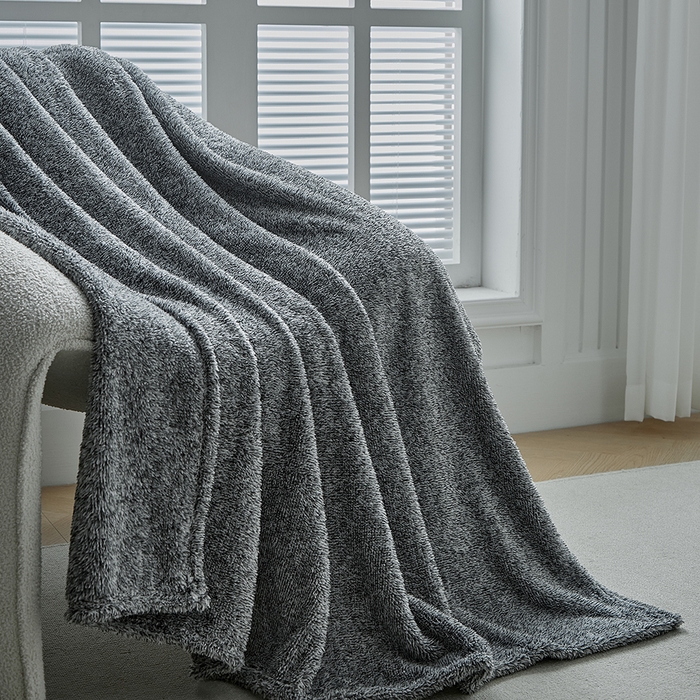 91家纺网 家纺一手货源 找家纺 缘生活 2025新款阳离子毛巾毯四季通用百搭款毛毯毯子 阳离子毛巾毯灰色