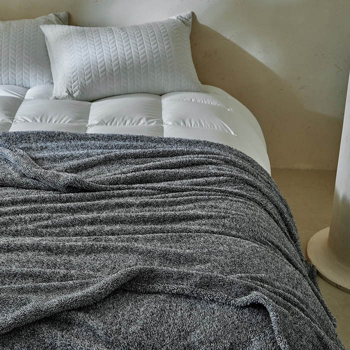 91家纺网 家纺一手货源 找家纺 缘生活 2025新款阳离子毛巾毯四季通用百搭款毛毯毯子 阳离子毛巾毯灰色