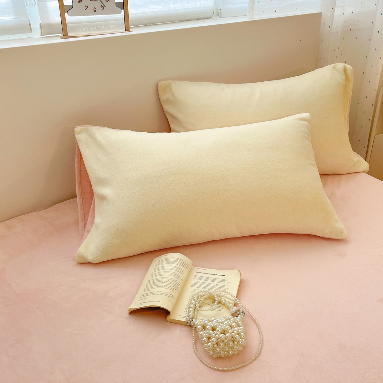 91家纺网 家纺一手货源 找家纺 颜选 2025新款纯色190克牛奶绒四件套 冰淇淋黄粉