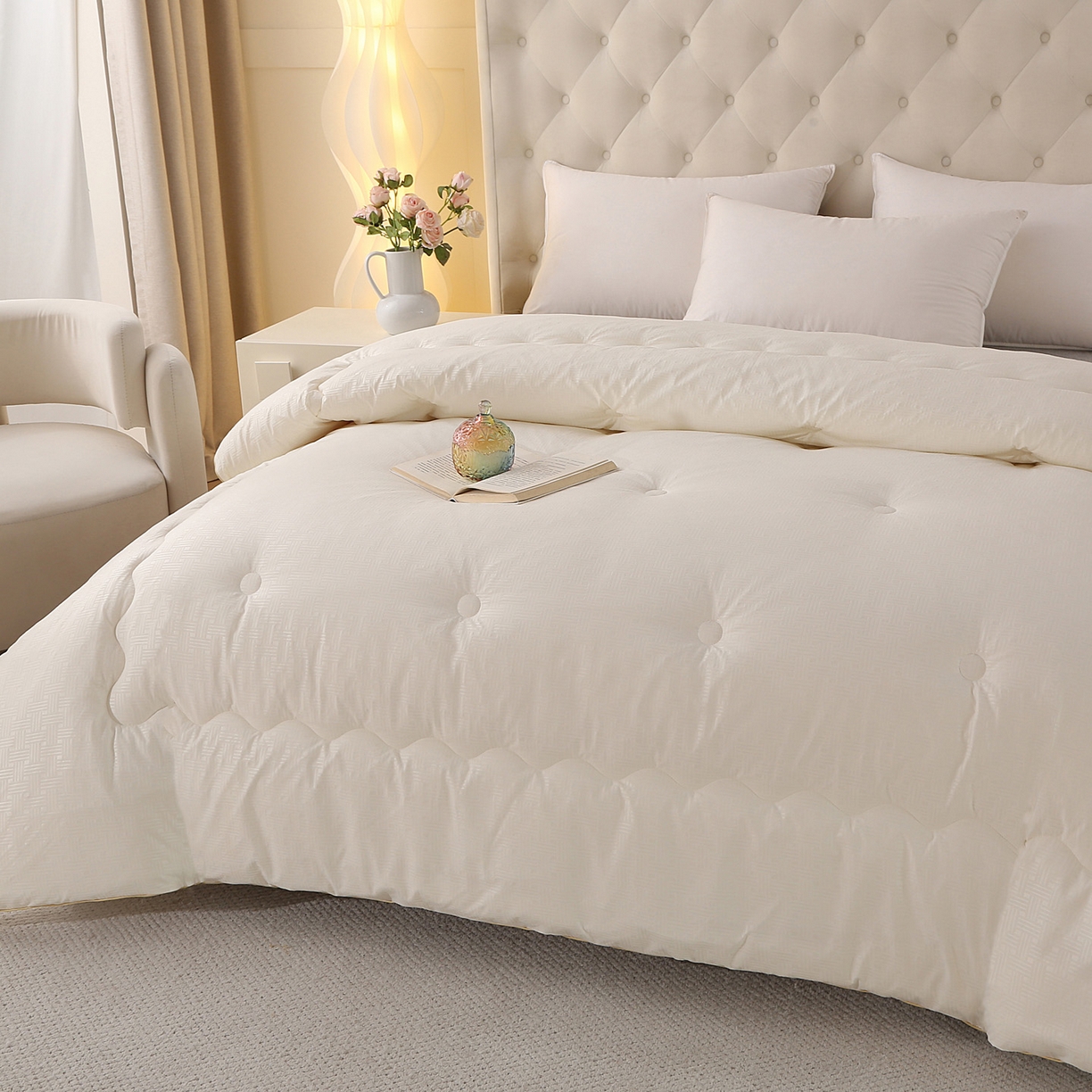 91家纺网 家纺一手货源 找家纺 首爱家纺 2025新款A类针织澳洲进口压花羊毛被被子被芯 压花-米白