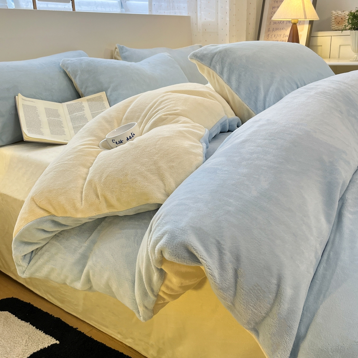91家纺网 家纺一手货源 找家纺 颜选 2025新款纯色190克牛奶绒四件套 奶油黄蓝