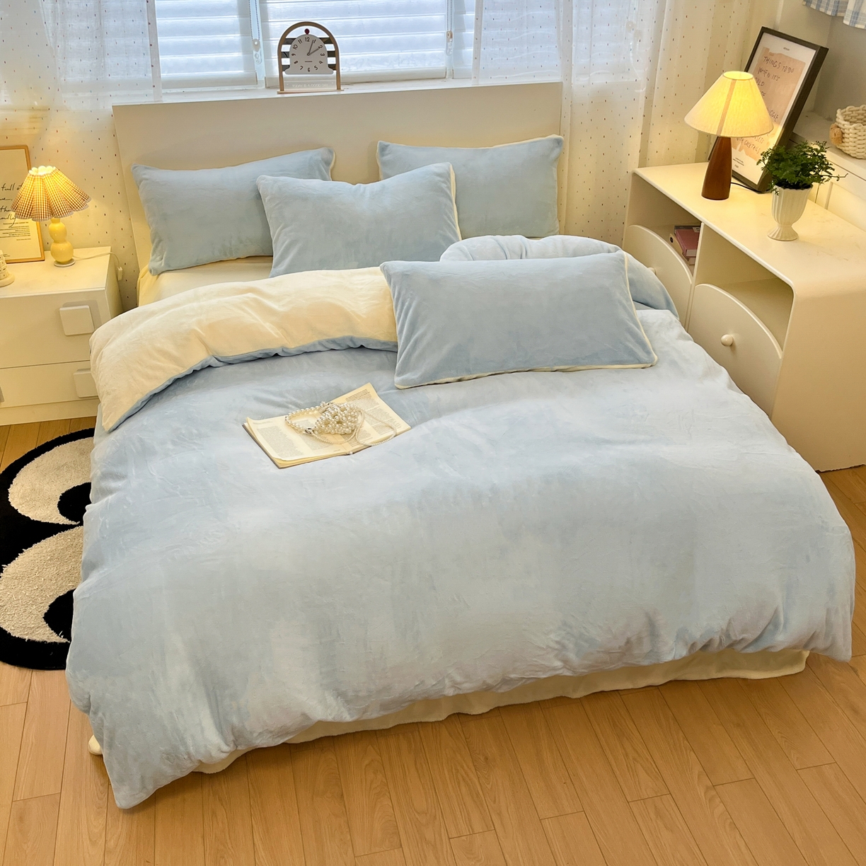 91家纺网 家纺一手货源 找家纺 颜选 2025新款纯色190克牛奶绒四件套 奶油黄蓝