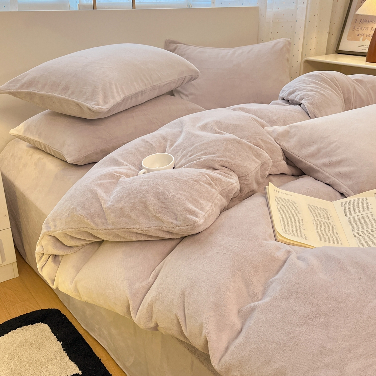 91家纺网 家纺一手货源 找家纺 颜选 2025新款纯色190克牛奶绒四件套 奶油灰