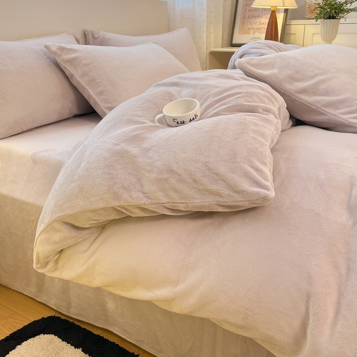 91家纺网 家纺一手货源 找家纺 颜选 2025新款纯色190克牛奶绒四件套 奶油灰