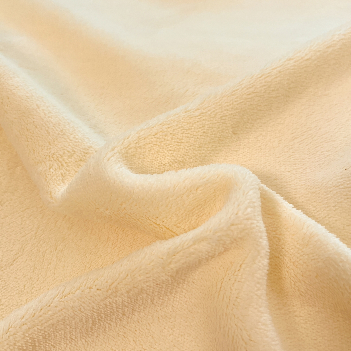 91家纺网 家纺一手货源 找家纺 颜选 2025新款纯色190克牛奶绒四件套 糯糯奶黄咖