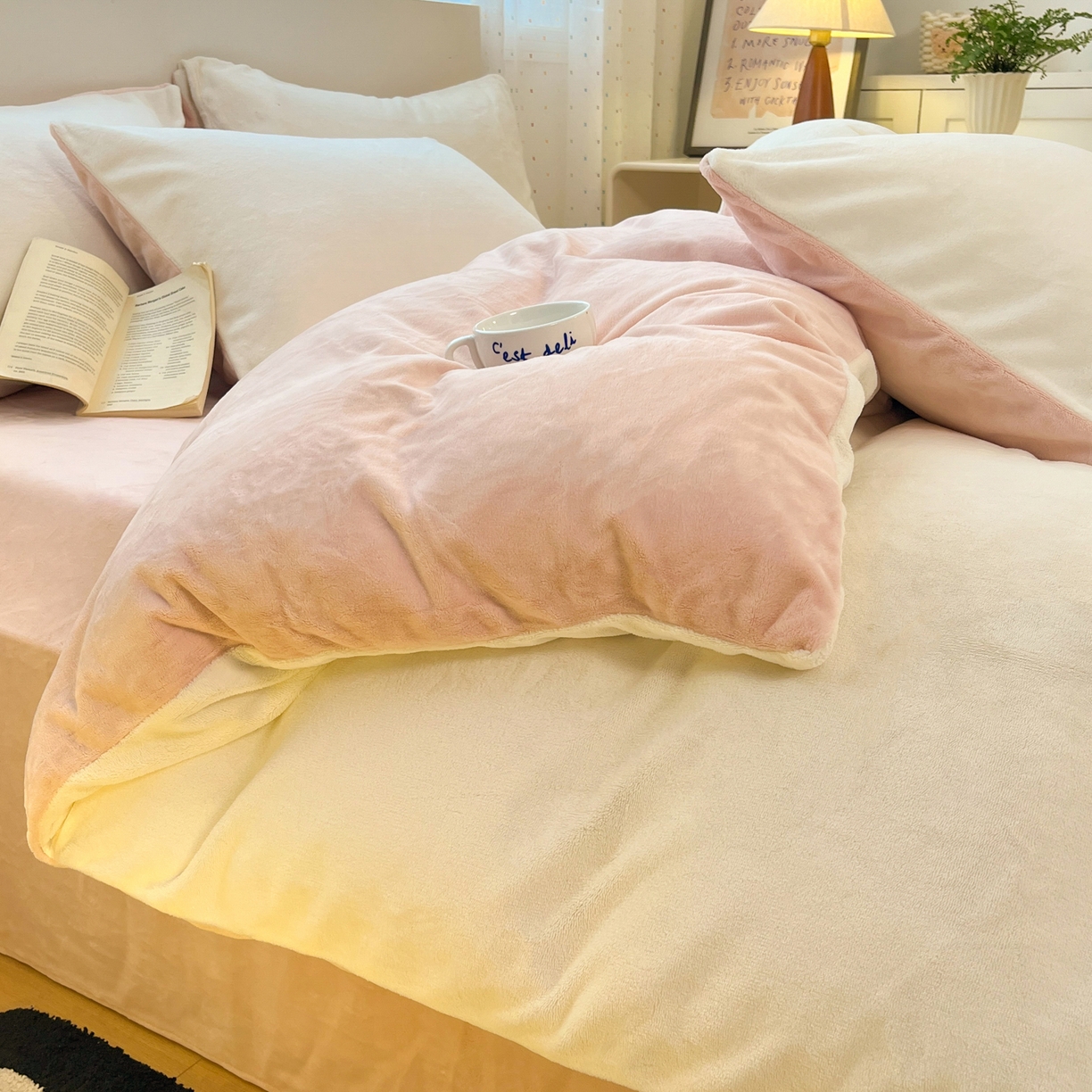 91家纺网 家纺一手货源 找家纺 颜选 2025新款纯色190克牛奶绒四件套 玉黄奶昔