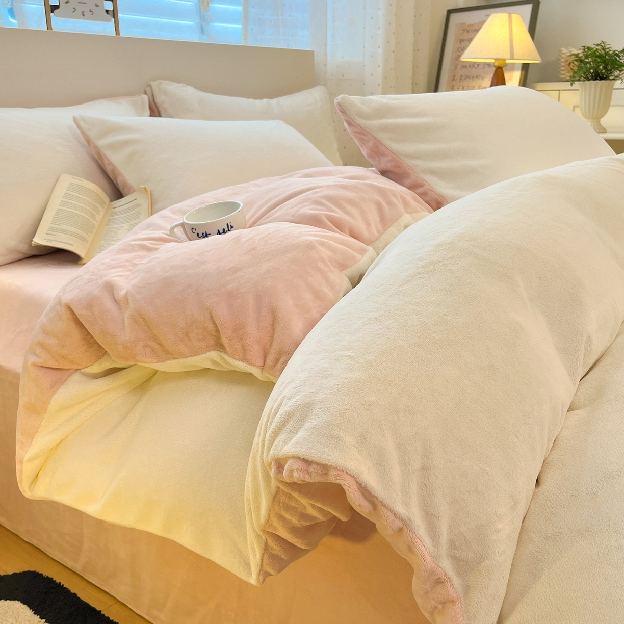 91家纺网 家纺一手货源 找家纺 颜选 2025新款纯色190克牛奶绒四件套 玉黄奶昔