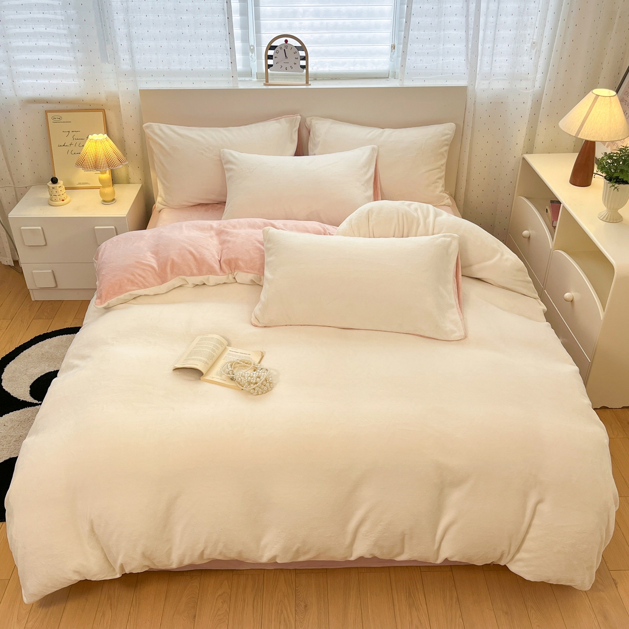 91家纺网 家纺一手货源 找家纺 颜选 2025新款纯色190克牛奶绒四件套 玉黄奶昔