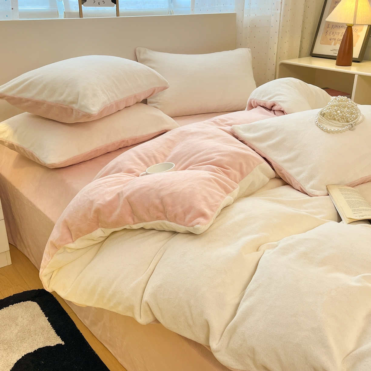 91家纺网 家纺一手货源 找家纺 颜选 2025新款纯色190克牛奶绒四件套 玉黄奶昔