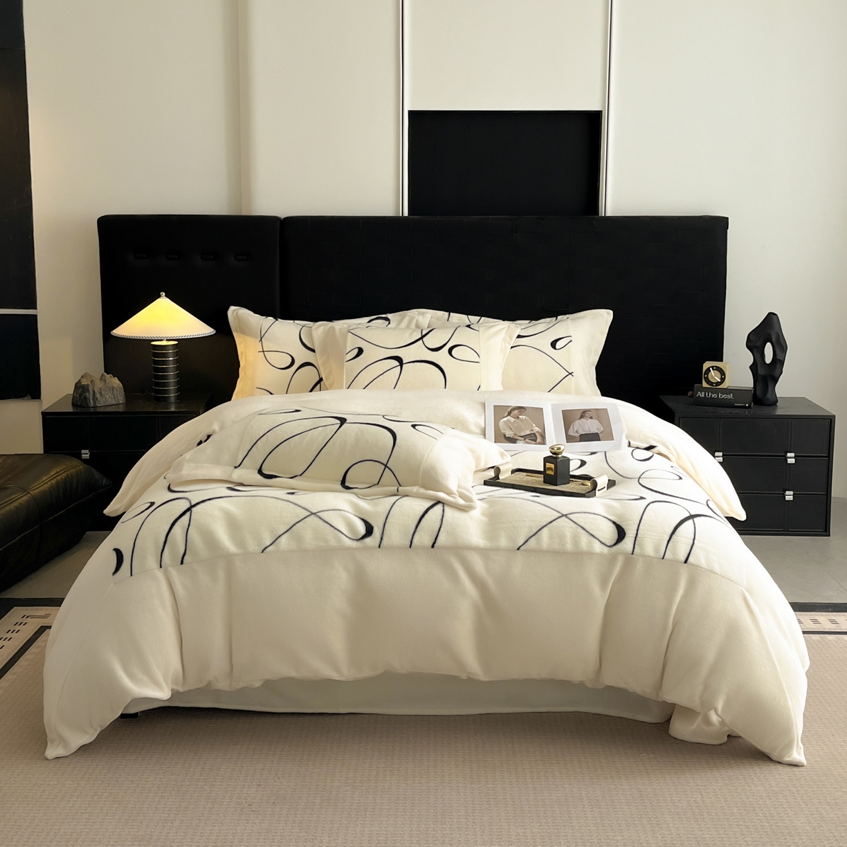 91家纺网 家纺一手货源 找家纺 （总）羚羊语家纺 2025新款轻奢风雪貂绒牛奶绒四件套大拼角工艺貂毛绒升级款兔毛绒现代简约轻奢风三件套-左岸河畔